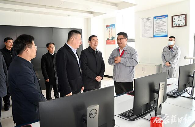 张超超在栾城区调研检查春节期间企业生产经营情况