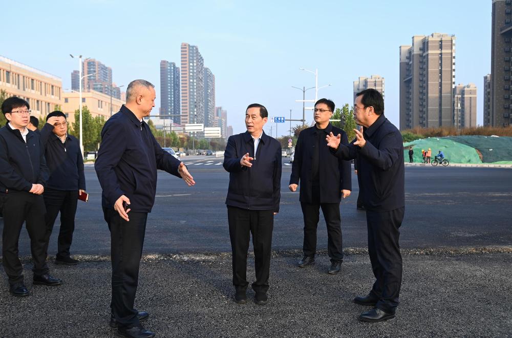 张超超调研检查民生工程建设