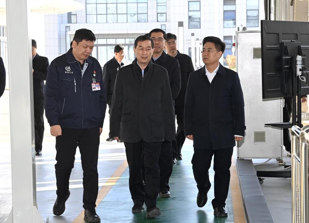 张超超在石家庄装备制造产业园调研检查