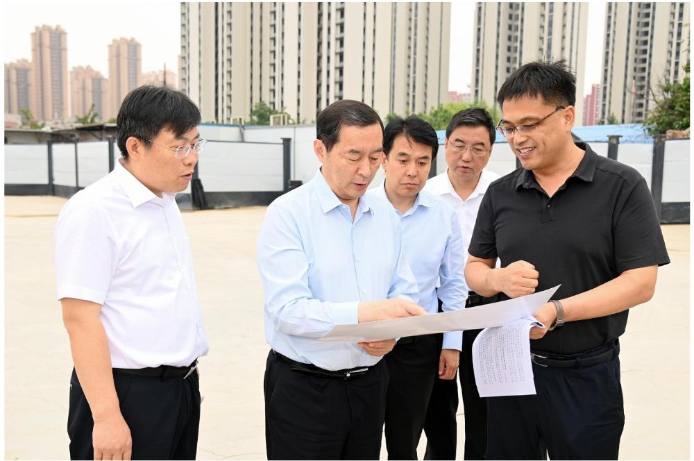 张超超调研检查城市道路建设