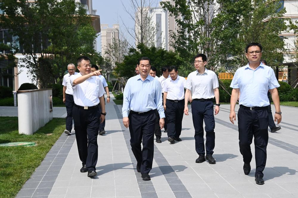 张超超调研检查城市工作