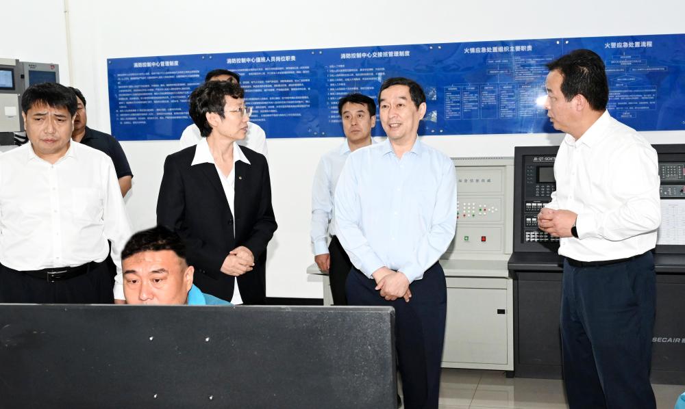 张超超调研检查安全生产和商贸文旅工作